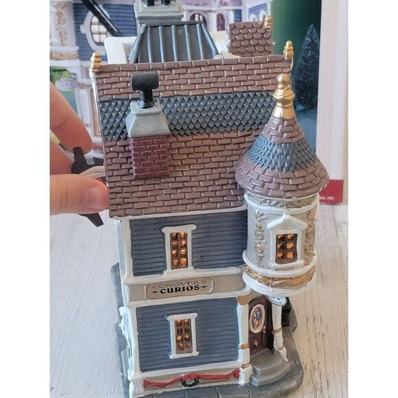 Lemax Row House Apartments/ Curio Shop 2004 village accessory xmas decor - Picture 8 of 11